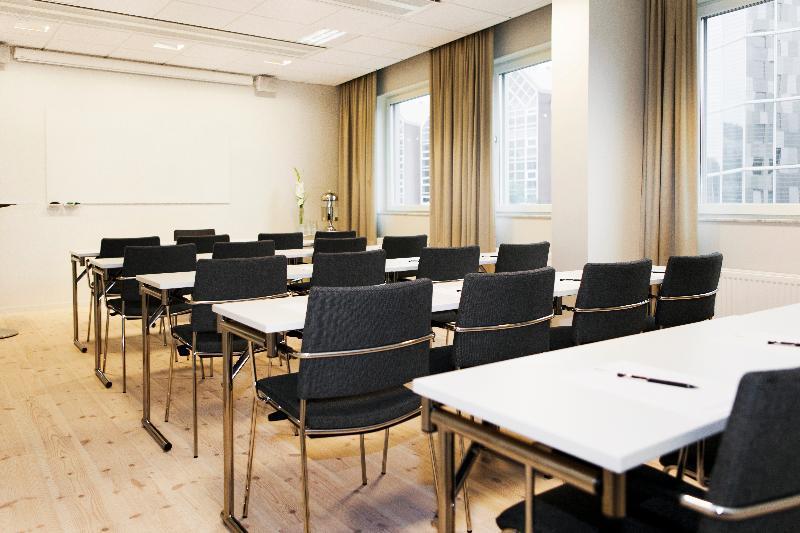 Elite Plaza Oernskoeldsvik Hotel Екстериор снимка