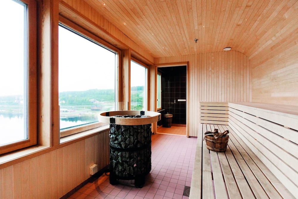 Elite Plaza Oernskoeldsvik Hotel Екстериор снимка