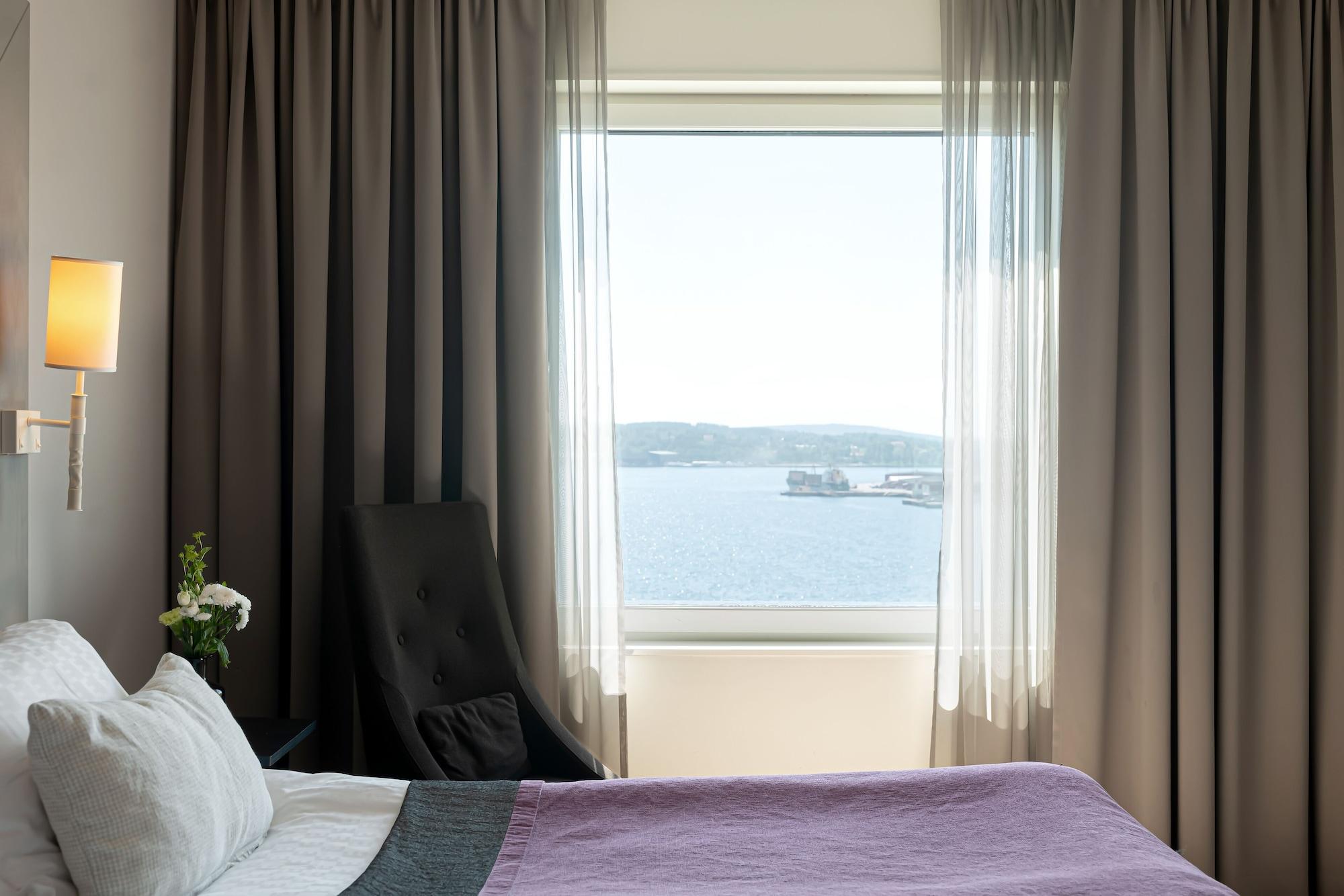 Elite Plaza Oernskoeldsvik Hotel Екстериор снимка