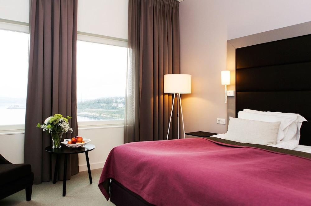 Elite Plaza Oernskoeldsvik Hotel Екстериор снимка