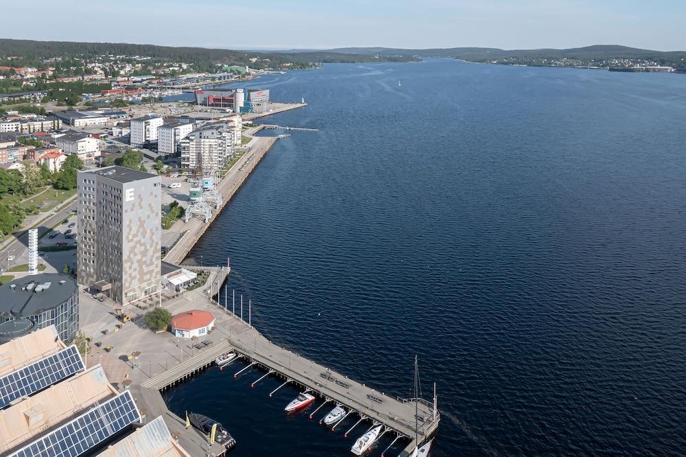 Elite Plaza Oernskoeldsvik Hotel Екстериор снимка