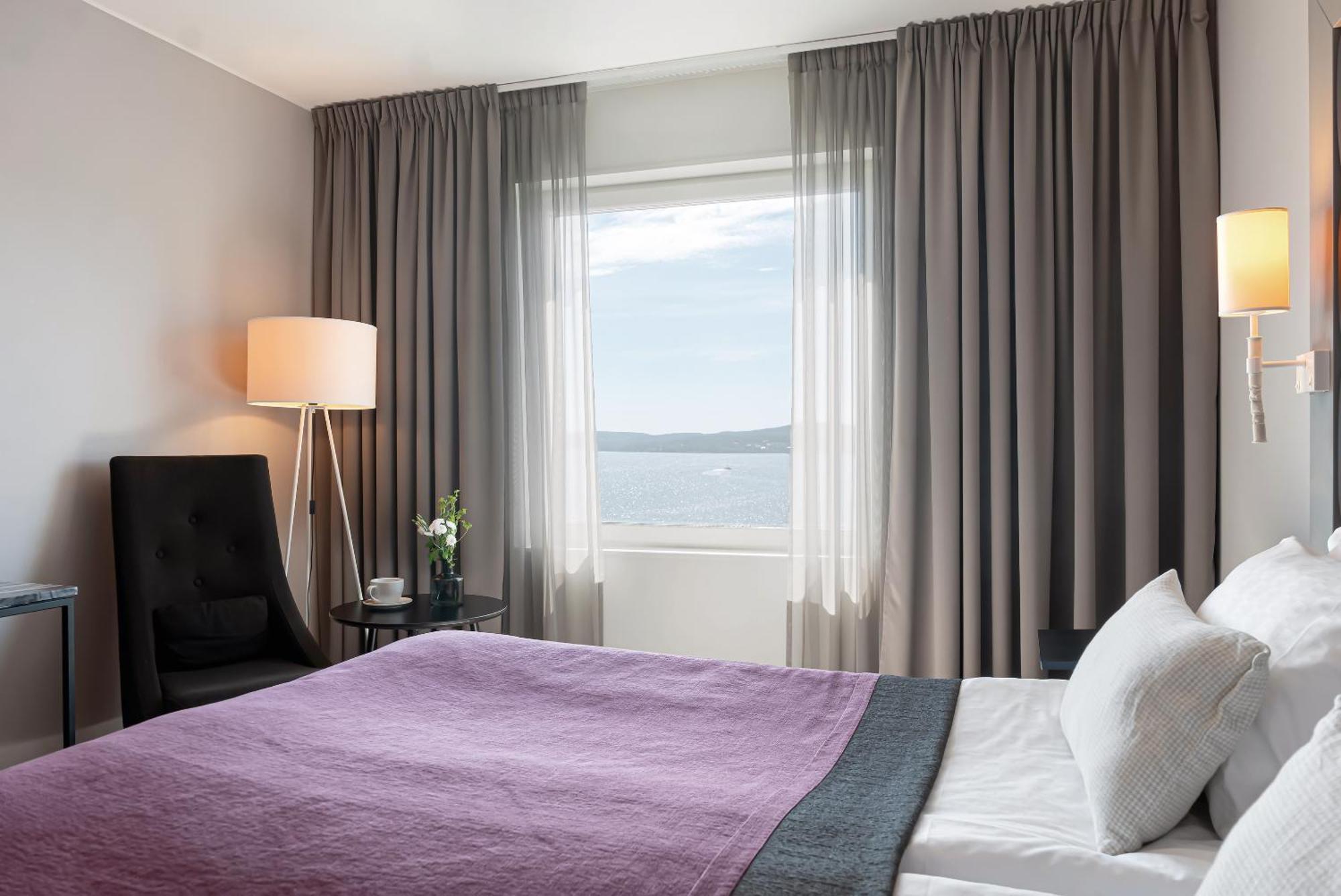 Elite Plaza Oernskoeldsvik Hotel Екстериор снимка