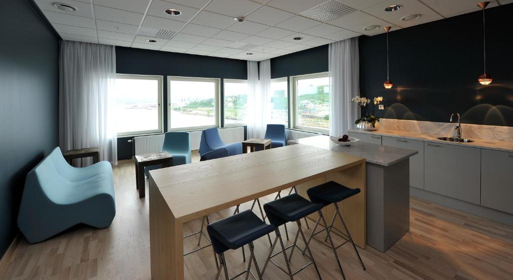 Elite Plaza Oernskoeldsvik Hotel Екстериор снимка