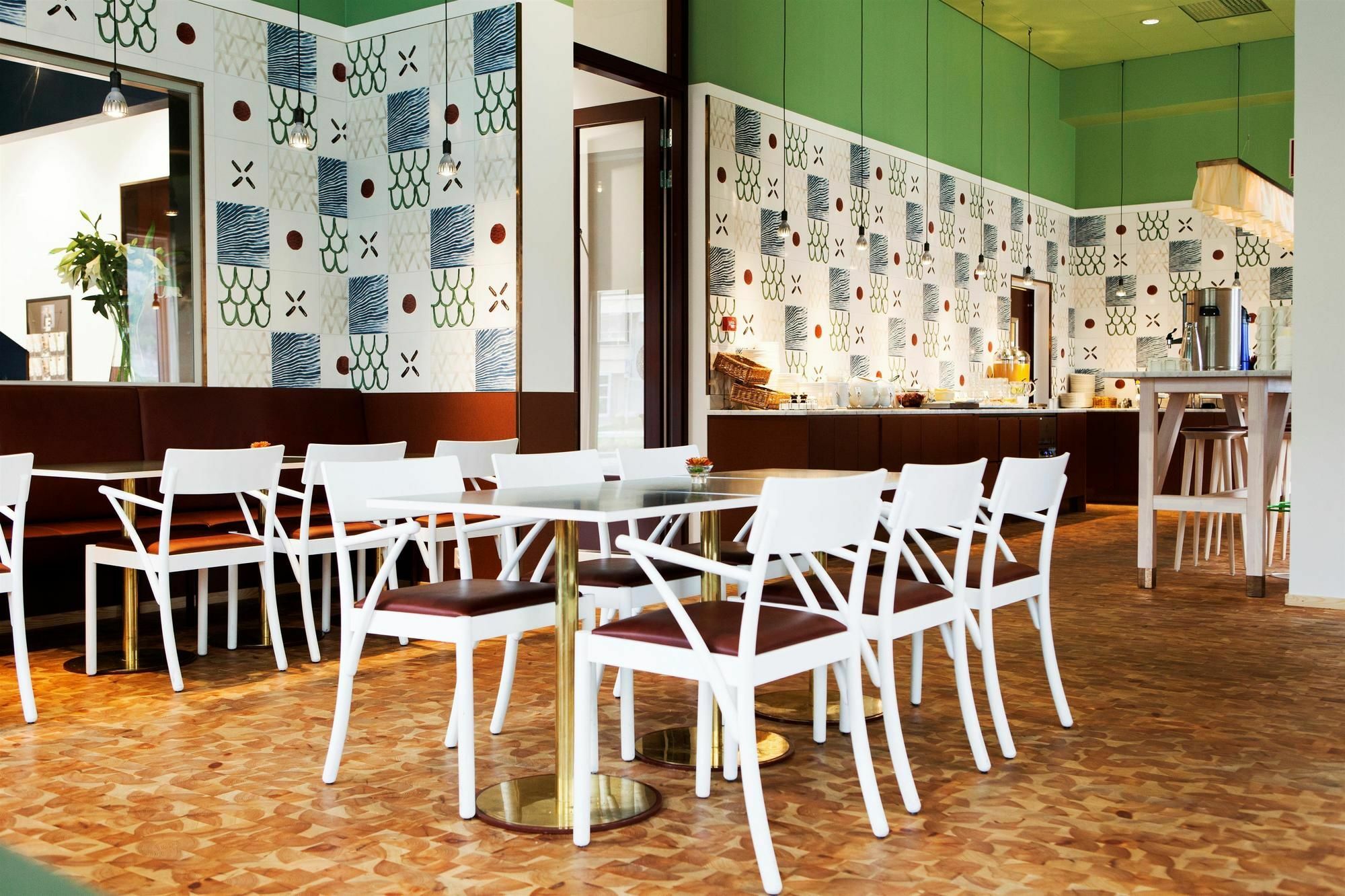 Elite Plaza Oernskoeldsvik Hotel Екстериор снимка